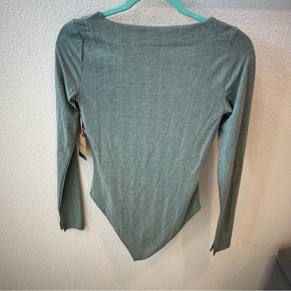 ⭐️FOREVER 21 Long Sleeve Body Suit - Picture 6 of 6